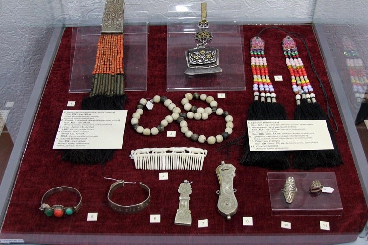 Украшения тувинцев