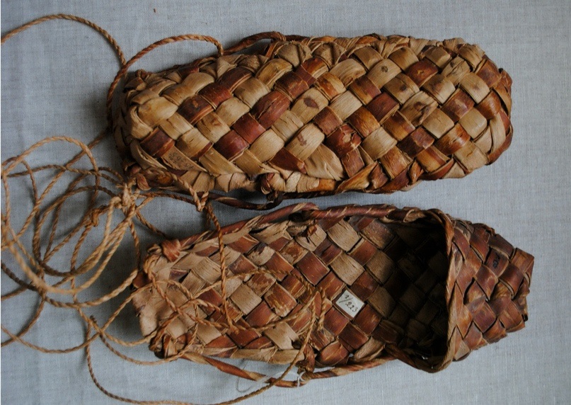 Двупяточные лапти